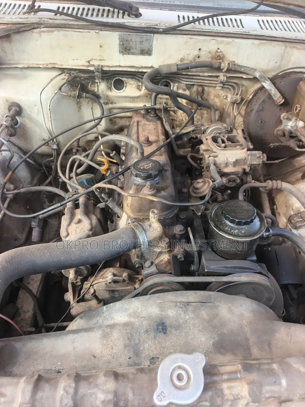 Toyota Hilux 2002 White