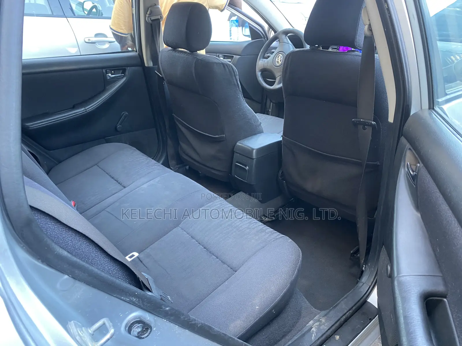 Toyota Corolla Liftback 2004 Silver