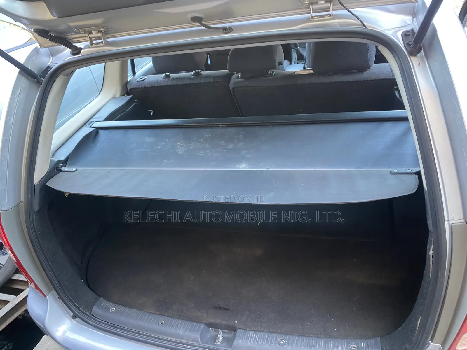 Toyota Corolla Liftback 2004 Silver