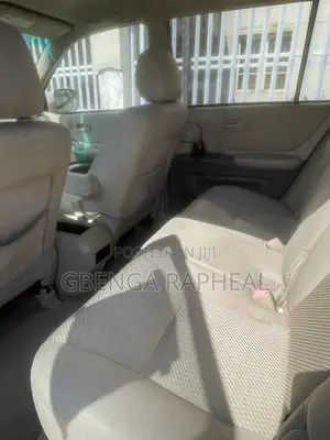 Toyota Highlander 2004 Gold