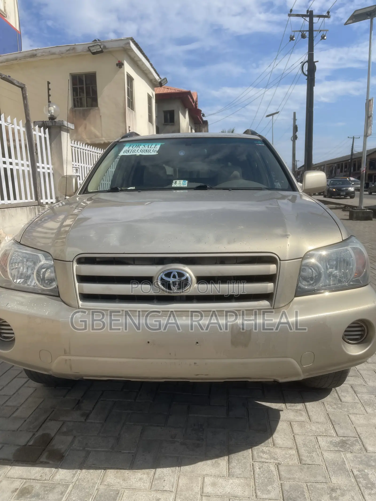 Toyota Highlander 2004 Gold