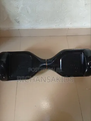 High End Brand Hoverboard With Free Extra Charger