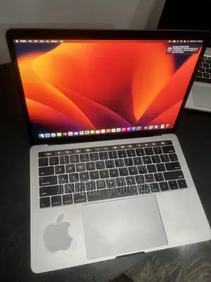 Laptop Apple MacBook Pro 2017 8GB Intel Core i5 SSD 256GB