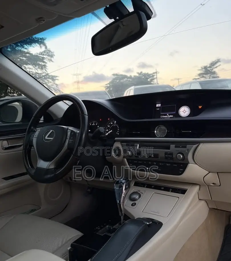 Lexus ES 350 FWD 2013 White