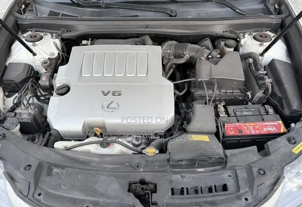 Lexus ES 350 FWD 2013 White