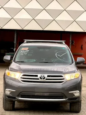 Toyota Highlander Limited 3.5l 4WD 2013 Gray