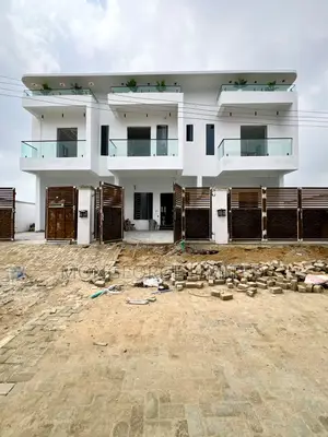 3bdrm Townhouse/Terrace in Ajah for sale