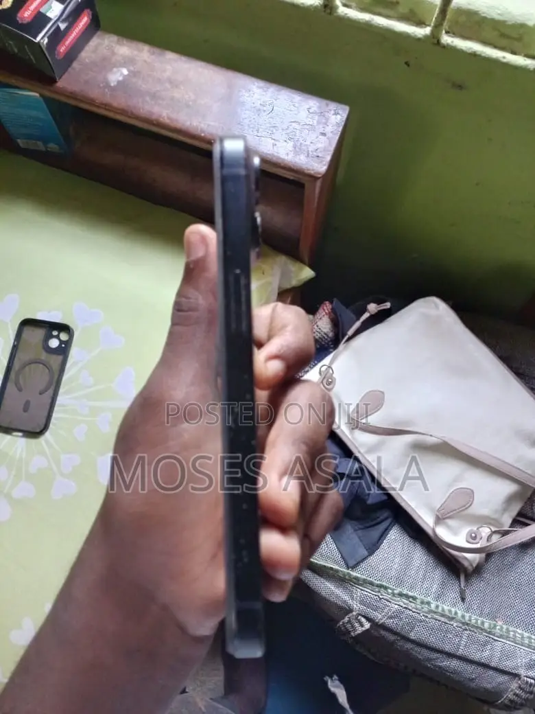 Apple iPhone 15 128 GB Black