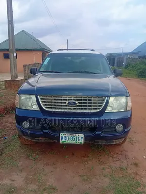 Ford Explorer 4.0 2002 Black