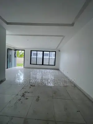 4bdrm Duplex in Lekki Phase 1 for rent