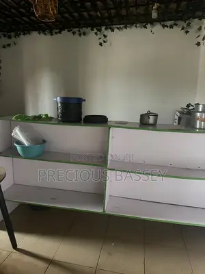 Furniture’sandshelves