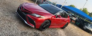 Toyota Camry XSE 2021 Red