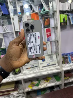 Apple iPhone 15 Pro 128 GB Gray