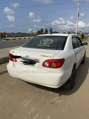Toyota Corolla 2003 White