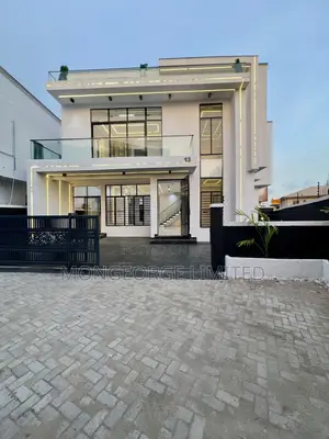 5bdrm Duplex in Ikota for sale