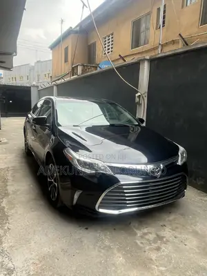 Toyota Avalon XLE Premium FWD Sedan (3.6L 6cyl 6A) 2016 Black