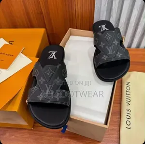 Luis Vuitton Palm