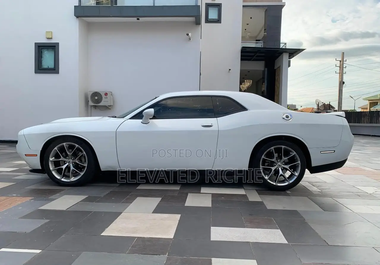 Dodge Challenger GT 2021 White