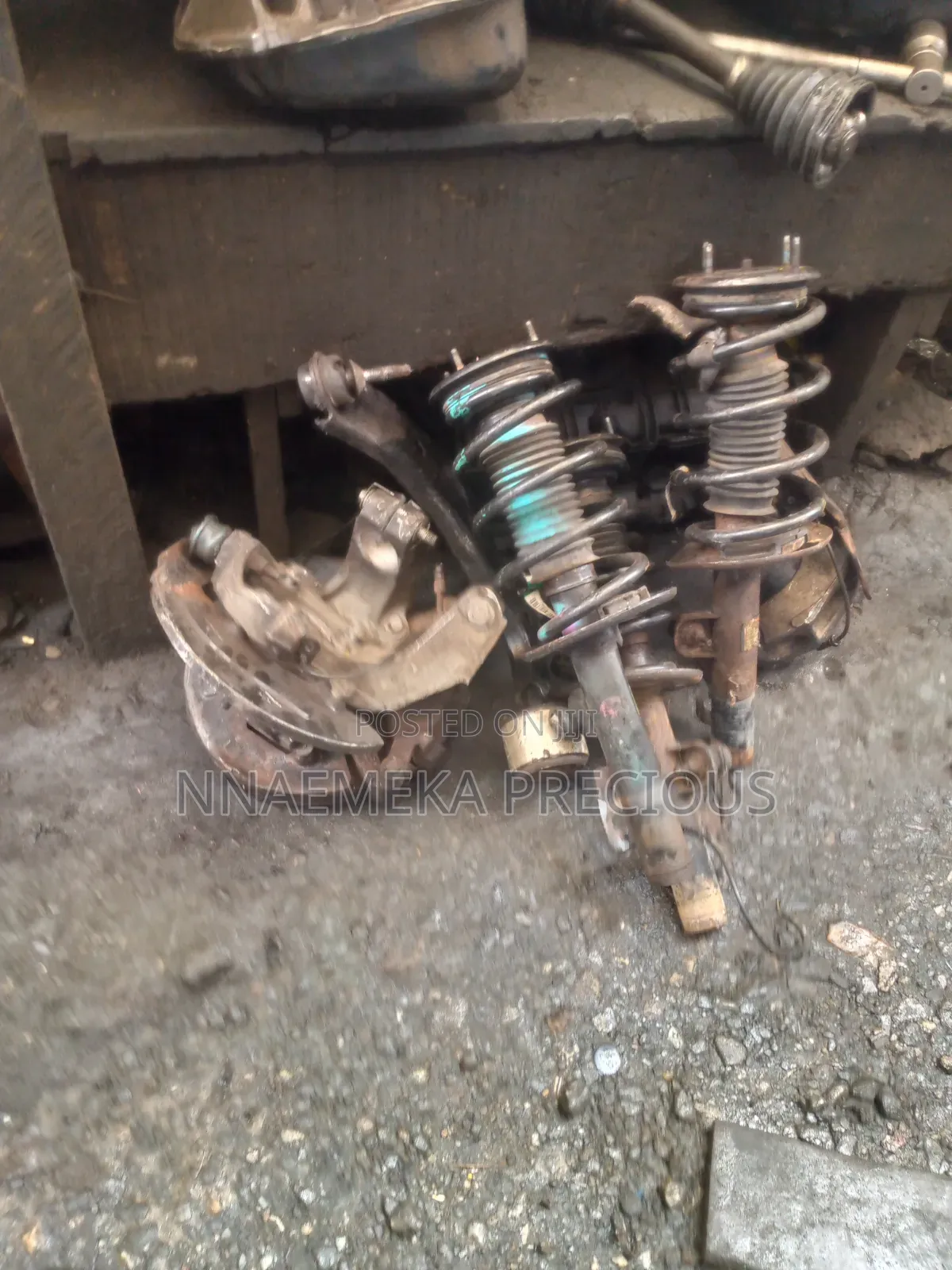 Complete Front Shock Taurus 2013