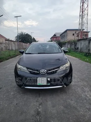 Toyota Auris 2013 Black
