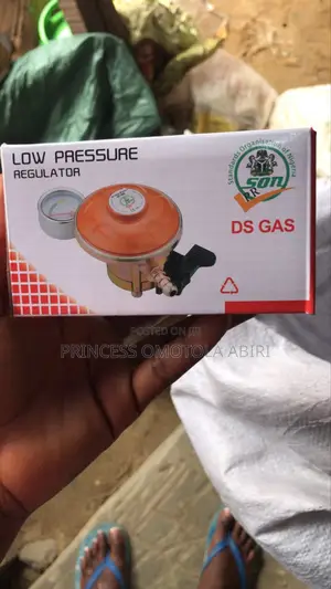 Low Pressure Regulator With Meter