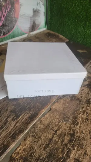White Cover Removable Boxes ( 13 by 13 by 6 Inches)