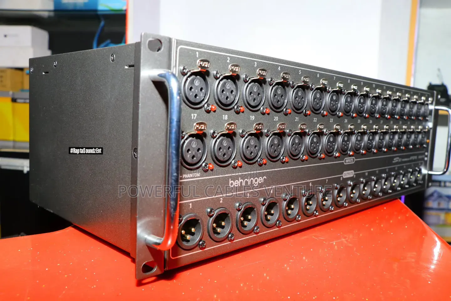 Midas DL32, a Digital Stage Box
