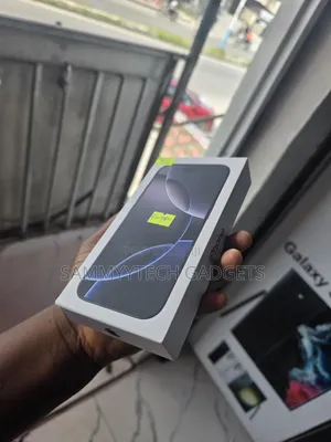 New Apple iPhone 16 Pro 256 GB Gray