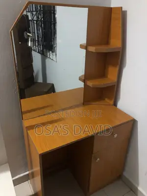 Dressing Table With Mirror