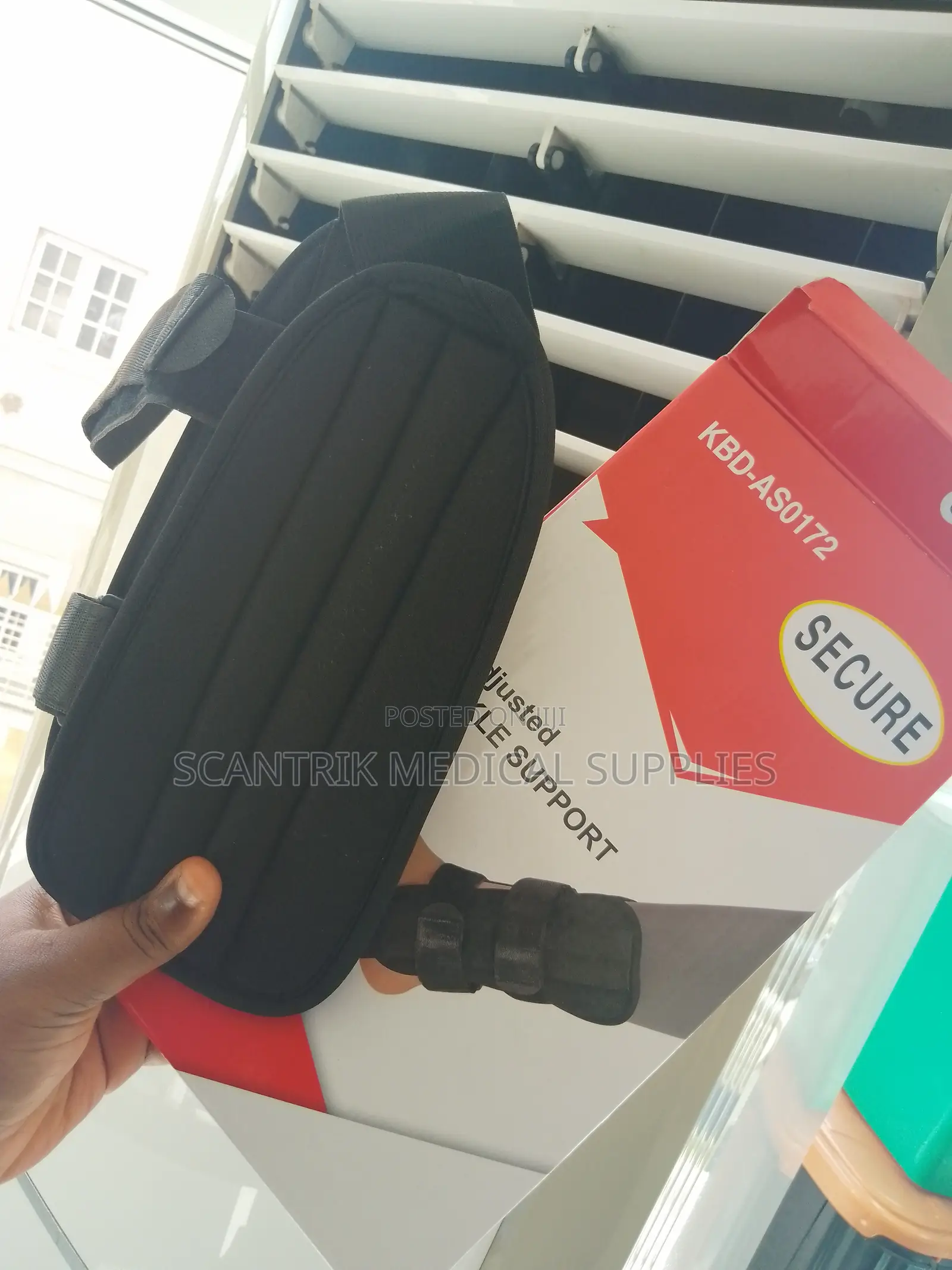 Adjustable Ankle Support Brace