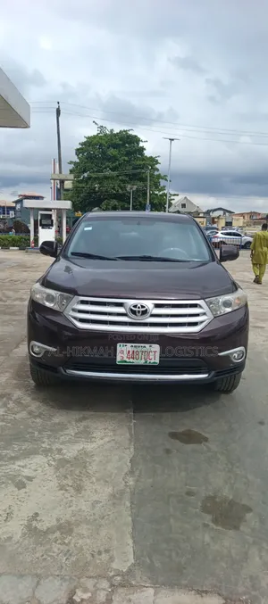 Toyota Highlander Limited 3.5l 4WD 2013 Burgundy