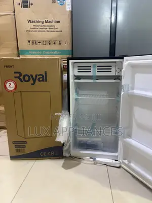 Royal 105L Refrigerator for Dorm Rooms