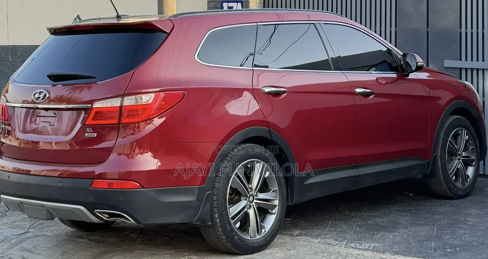 Hyundai Santa Fe 2015 Red