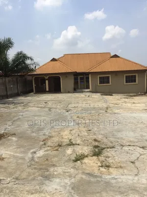 4bdrm Bungalow in Golden Estate, Gberigbe for sale