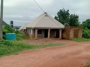 6bdrm House in Housing Scheme, Osogbo for sale