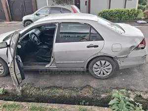 Honda Accord Automatic 2005 Silver
