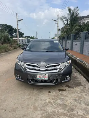 Toyota Venza LE 2014 Gray