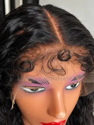 Single Textured Wavy Hair