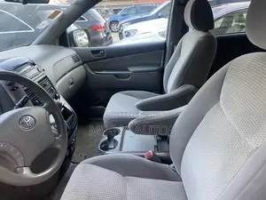 Toyota Sienna 2008 Black