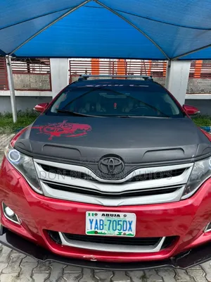 Toyota Venza XLE 2010 Red