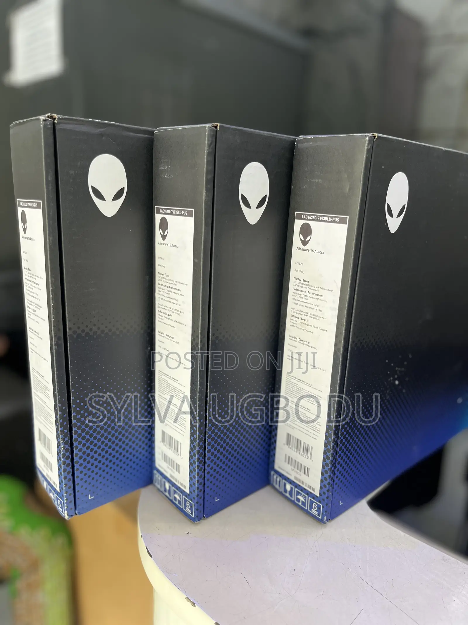 New Laptop Alienware 16 Aurora 16GB Intel Core 7 SSD 1T