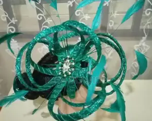Exquisite Fascinator