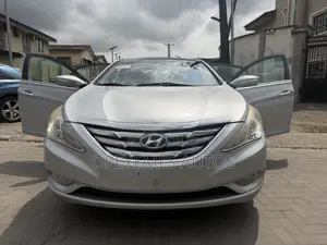 Hyundai Sonata 2012 Silver