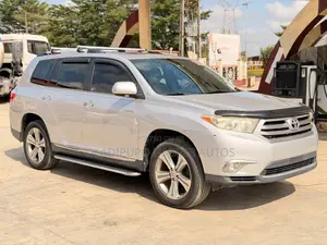 Toyota Highlander Limited 2011 Silver