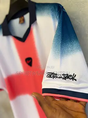 Travis Scott × England Cactus Edition Kits!