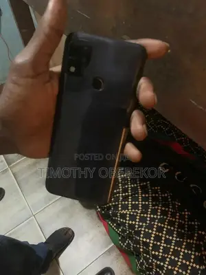 Infinix Hot 10 Play 32 GB