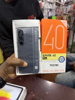Tecno Spark 40 Pro 128 GB Black