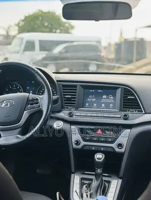Hyundai Elantra 2018 Gray