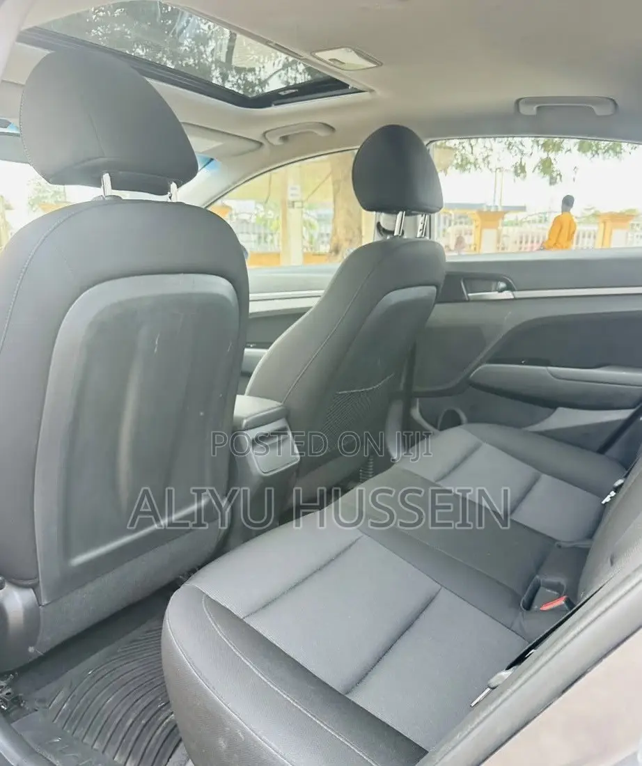 Hyundai Elantra 2018 Gray