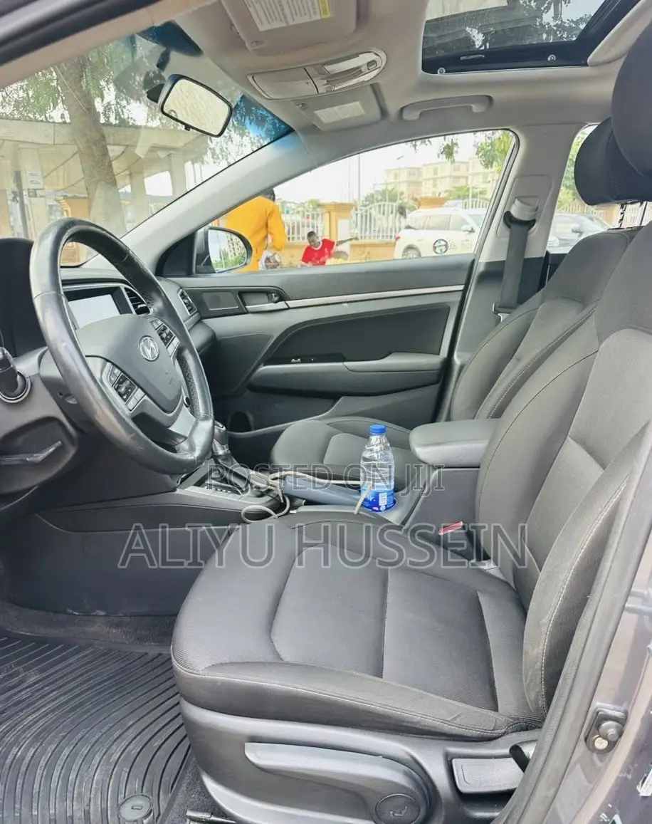 Hyundai Elantra 2018 Gray